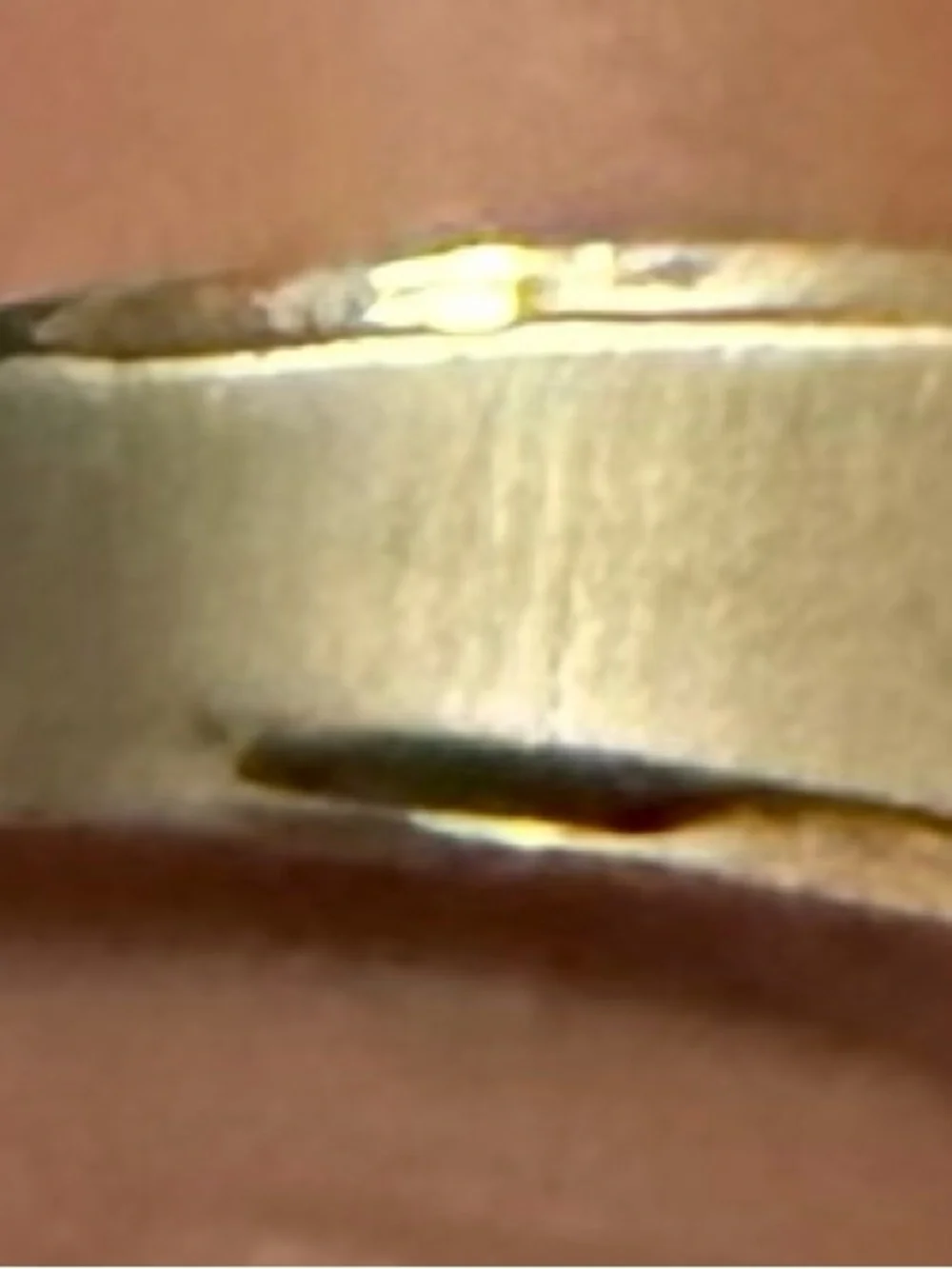 N/A elegant gold